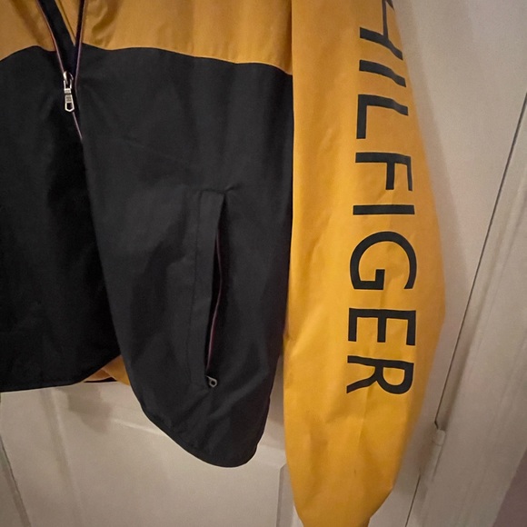 Tommy Hilfiger Two Tone Jacket - Picture 6 of 7